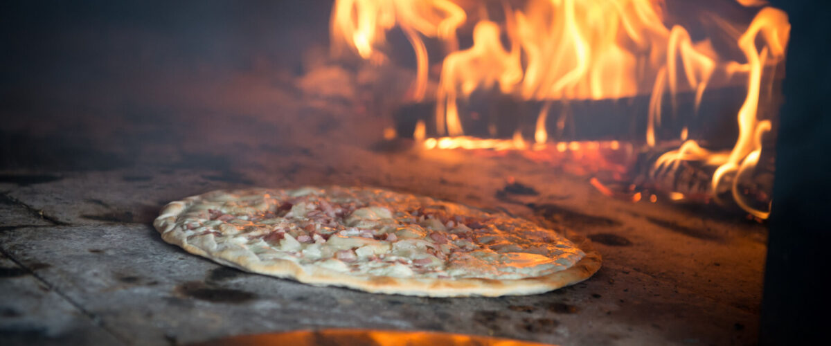 TARTE FLAMBEE 1200X500 | L'arlequin À propos de L’Arlequin Restaurant Pizzeria Illzach 2